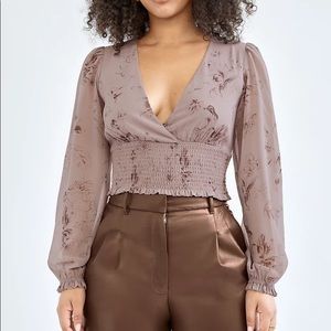ISO ARITZIA GENOA BLOUSE